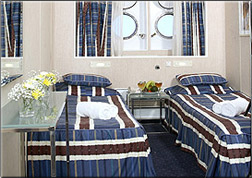 Orient Queen XD cabin