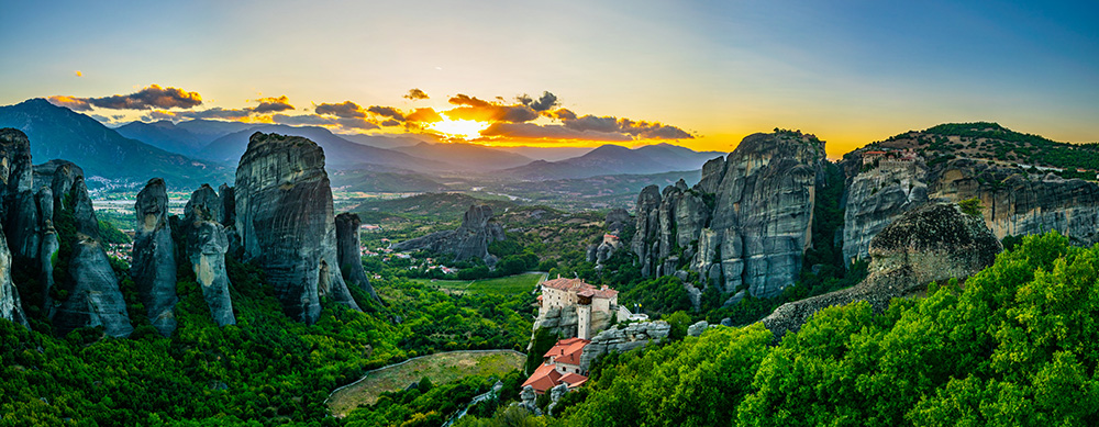 The Spectacular Rocks and the ‘Hanging’ Monasteries